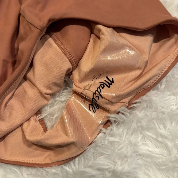 Madewell Second Wave High Waist Bikini Bottom - Picture 3 of 5